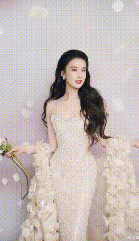 【AI脱衣】迪丽热巴 鞠婧祎等明星明星一脱成名系列 第63弹！ 配图2
