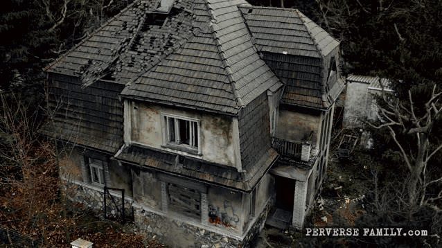 PerverseFamily重口猎奇剧情超屌的重口猎奇惊悚连续剧，讲述一个邪恶大 配图12
