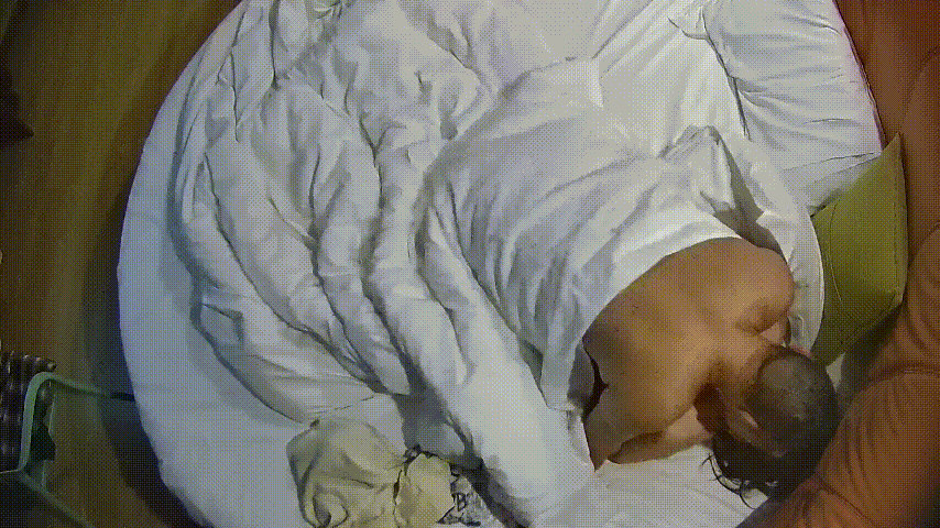中年恩爱夫妻激情夜：温柔擦脚暖心后一炮睡醒再战，内射高潮狂射收尾！ 配图5