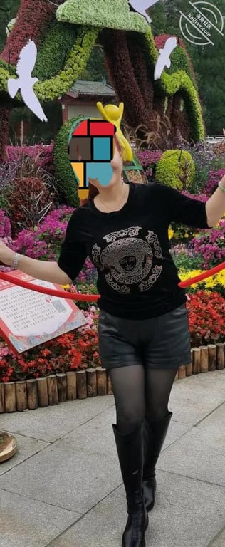 【原创】干公司的熟女人妻会计，骚丝袜紧嫩逼阿姨，被干尿-老宋论坛