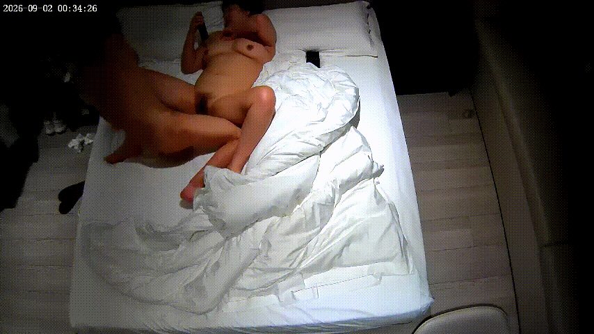 上帝视角9-2：微胖小少妇巨乳垂荡又沉甸，玩起来又软又弹手感爆棚！可惜男人只会粗 配图9