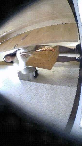 高档夜总会女厕全景后拍多位美女各种极品小黑鲍 配图25