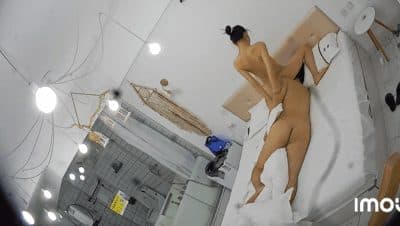 12-7乐橙酒店偷拍流出❤️极品模特长腿女友被男友疯狂急速打桩，爽到全身颤抖高潮迭起！-老宋论坛