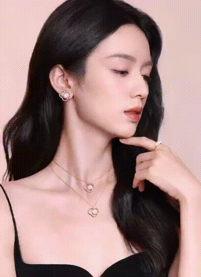 【AI脱衣】❤️快手抖音小红书网红明星❤️一起来玩明星的大奶！-老宋论坛