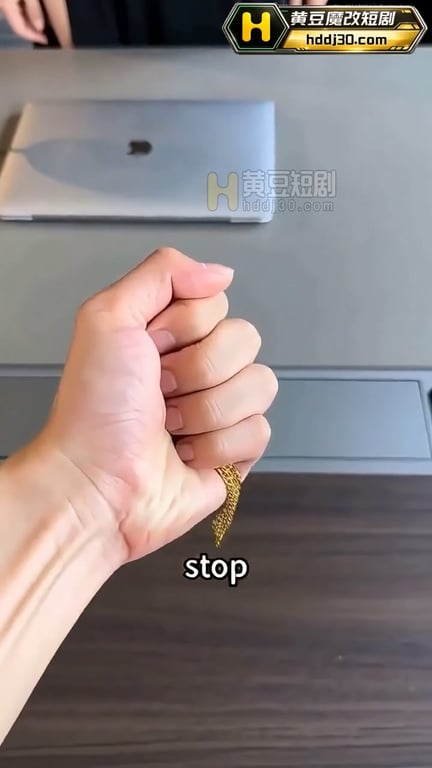 AI短剧《时间静止器》EP1 高清原版无第三方水印 配图20