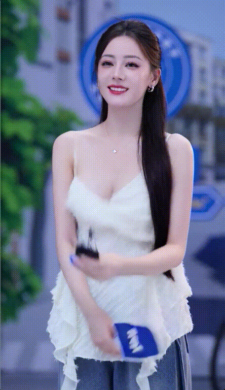 【AI脱衣】唐嫣 迪丽热巴 杨幂明星一脱成名系列 第24弹！ 配图2