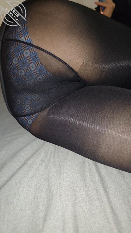 原创，更年期的骚妈和后爹吵架后又被我用鸡巴给插的尴尬的高潮，感觉太爽了 配图6