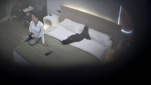 【3-18独家流出】酒店偷拍！气质极品美少妇好身材被猛男炮友强势扑倒，无套狂干内射三次高潮喷水！❤️-老宋论坛