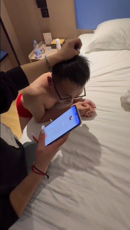 潍坊人民医院周小寒老公出轨被抓奸花老婆的钱包小三 酒店开房留老婆电话被抓包“这智 配图6