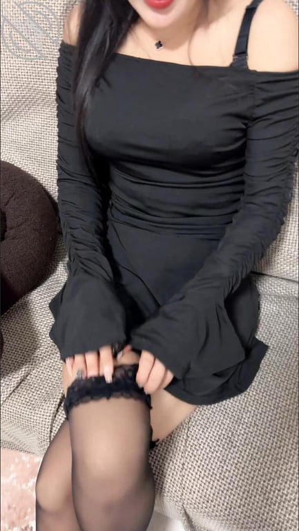 超极品的人妻偷情流出,被情人拍摄调教乳交口爆大尺度视频曝光 配图4