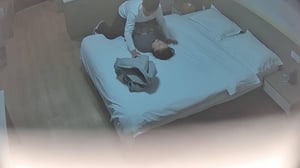【爆料】酒店偷拍久别重逢激情小情侣！苗条骚妹扭腰求操主动骑乘猛坐男友粗鸡巴，无水印完整版❤️ - 老宋论坛-老宋论坛