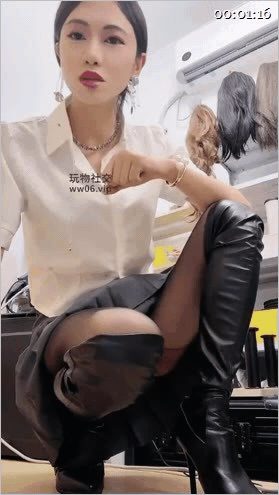 【SM调教】【嘤嘤嘤TJ】巨人视角粗口灯/实名辱骂/男妈妈调教绿帽狗灌肠/马桶羞 配图2