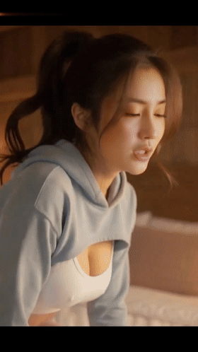 【AI短剧换脸】❤️杨颖❤️《驴友变女友》遇上民宿紧张，被迫共享一间房，发生了不可描述的故事！-老宋论坛
