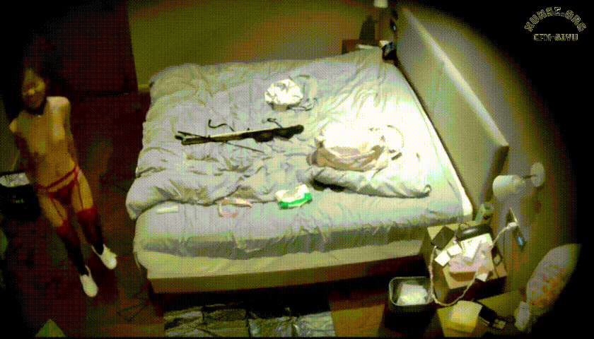 上帝视角2-19：捆绑跳蛋玩到美女全身痉挛颤抖！手指狂攻以为能赢真屌？激烈肉搏后才知谁更猛！ - 老宋论坛-老宋论坛