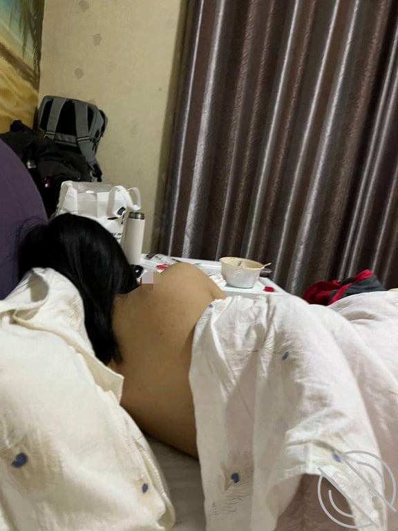 早上送女儿去外地考场考试，在房间没忍住把性感的乖女儿给强奸了！女儿逼真紧 - 老宋论坛-老宋论坛