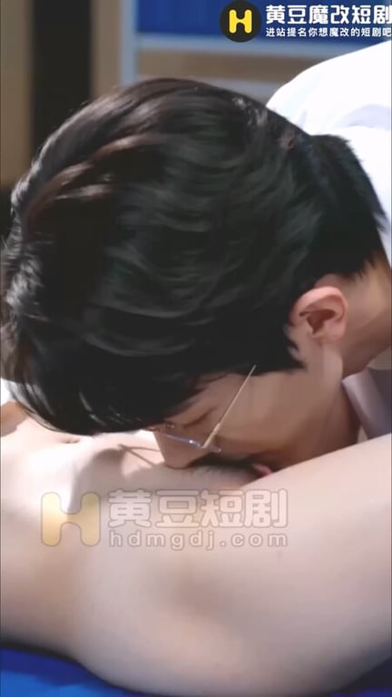 【AI短剧】『我的炮友是妇科医生』第2集  看妇科遇到上床对象被肉棒检查插到喷尿 配图12