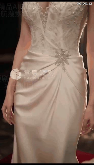 【AI短剧】《闪婚大佬掉马后》EP1-10集，一场契约婚姻却慢慢掺入了爱与欲的纠 配图3