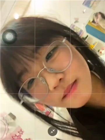 【素人泄密】极品反差黑丝JK眼镜学妹无套骑乘高潮喷水露脸啪啪 配图10