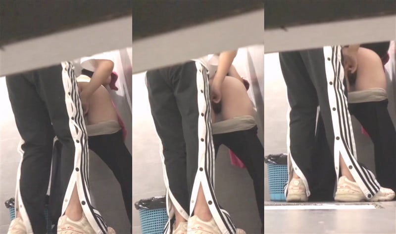 商场女厕偷拍一对情侣在里面抠B摸奶 配图2