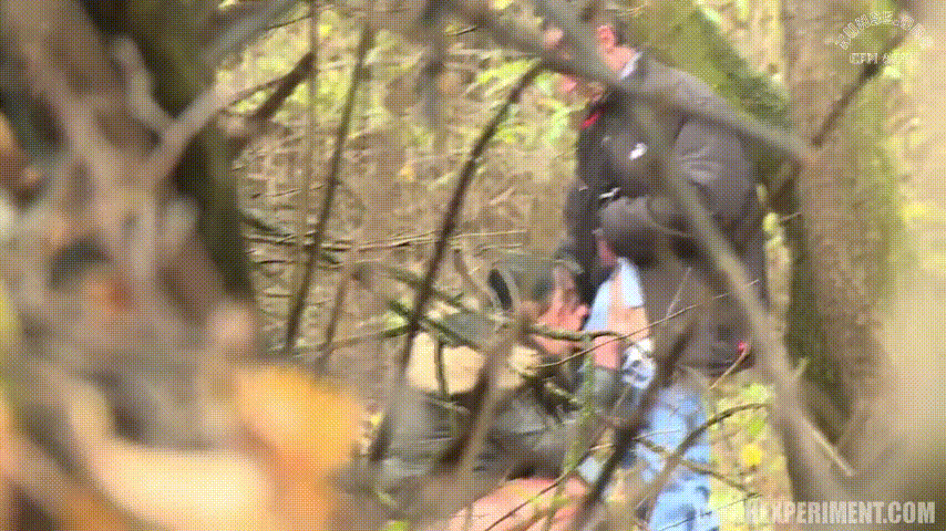 捷克街头禁忌性实验：美女志愿者随机街头勾引陌生男人激情开干，隐藏摄影师全程偷拍记录，人性欲望大考验！ - 老宋论坛-老宋论坛