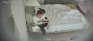 酒店偷拍爆料❤️红色内衣美女节前给领导暖床激战，操完慌张急奔回家 - 老宋论坛-老宋论坛