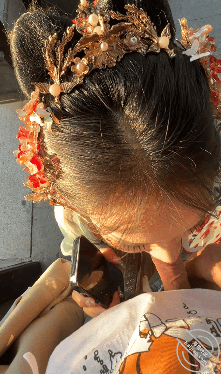 （视频帖）08年大一母狗学妹，穿汉服户外口爆！ 配图2