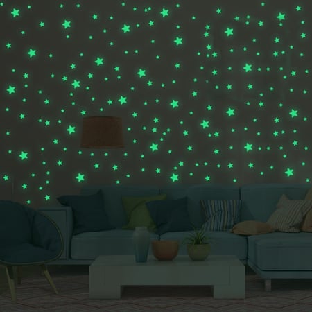 Selvlysende wallsticker med stjerner, stjerner og stjerner.