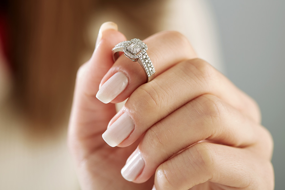 Engagement Rings Hialeah, FL