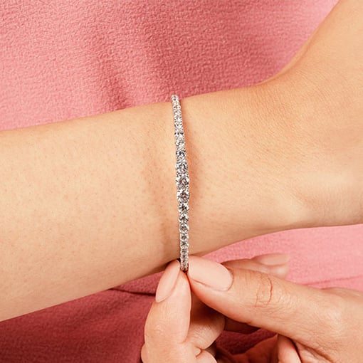 Graduated Bangle Bracelet