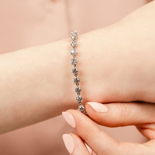 Linked Round Tennis Bracelet