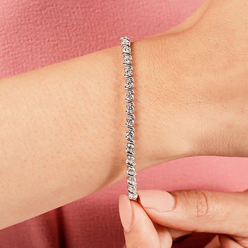 Wavy Hood Link Tennis Bracelet