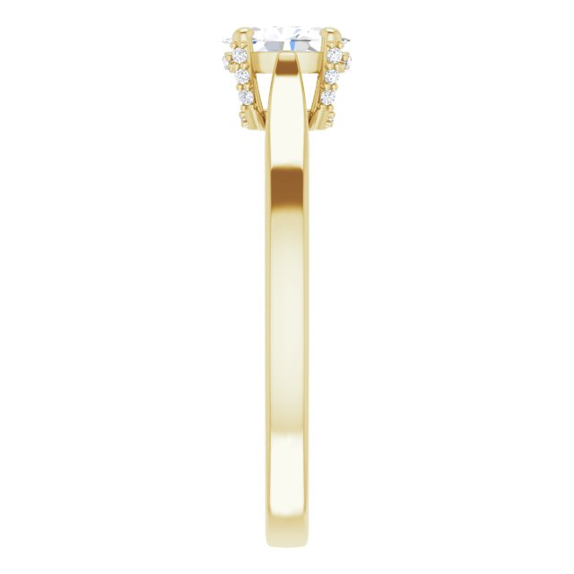 0.54 carat Oval Diamond EF/VS1+ Classic Solitaire Engagement Ring in 18KY | ViewE