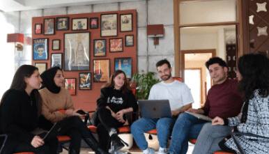 Trainees presenting their ideas