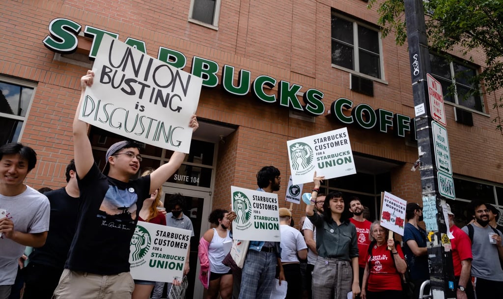 ABD'li Starbucks'ın yaşanan boykotlar sebebiyle kaybı 11 milyar doları buldu!