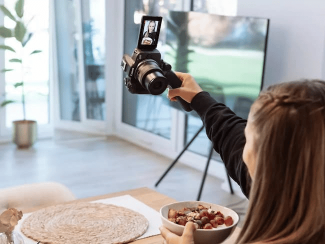 Máy ảnh Canon EOS R50 Body