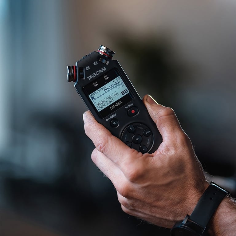Tại sao nên dùng máy ghi âm trong quay vlog -2
