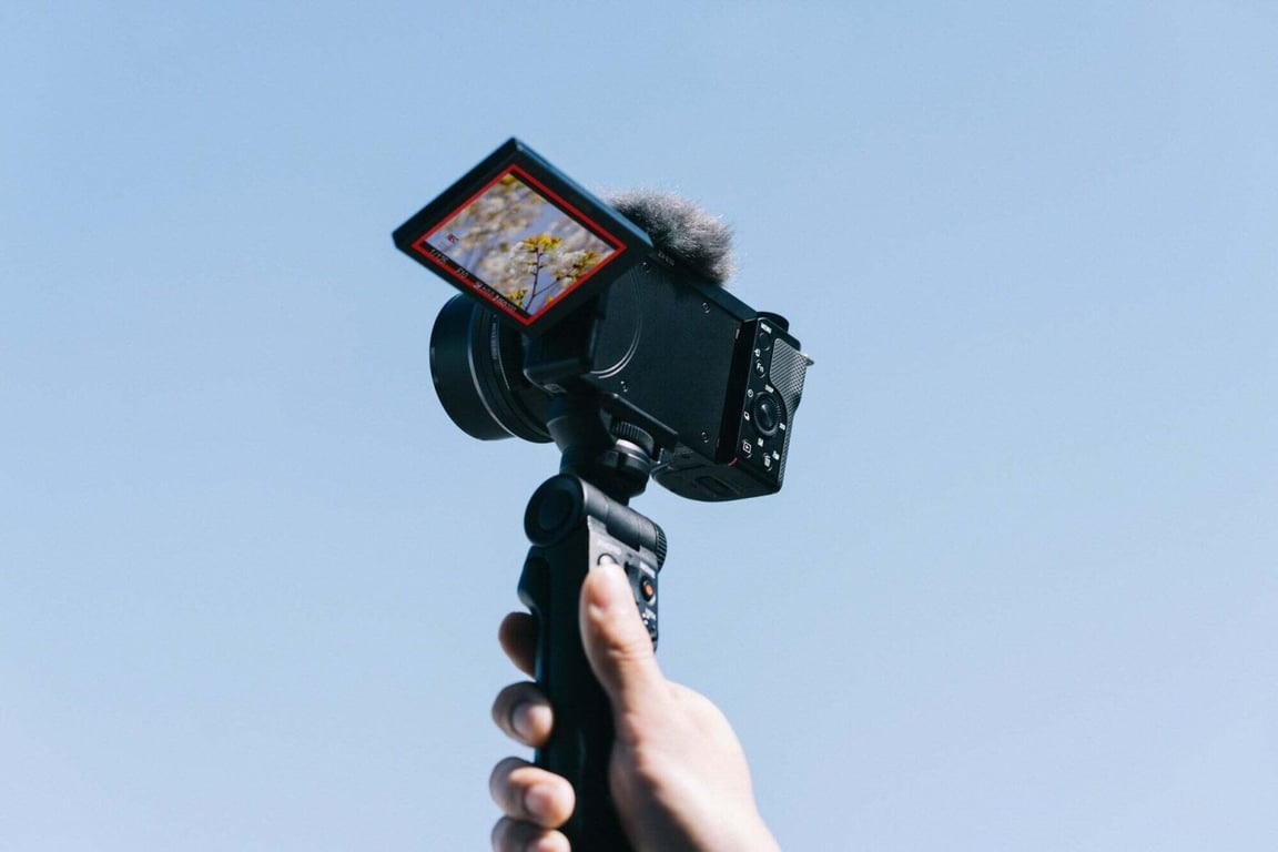 Máy ảnh Sony ZV-E10 Body/Đen -1