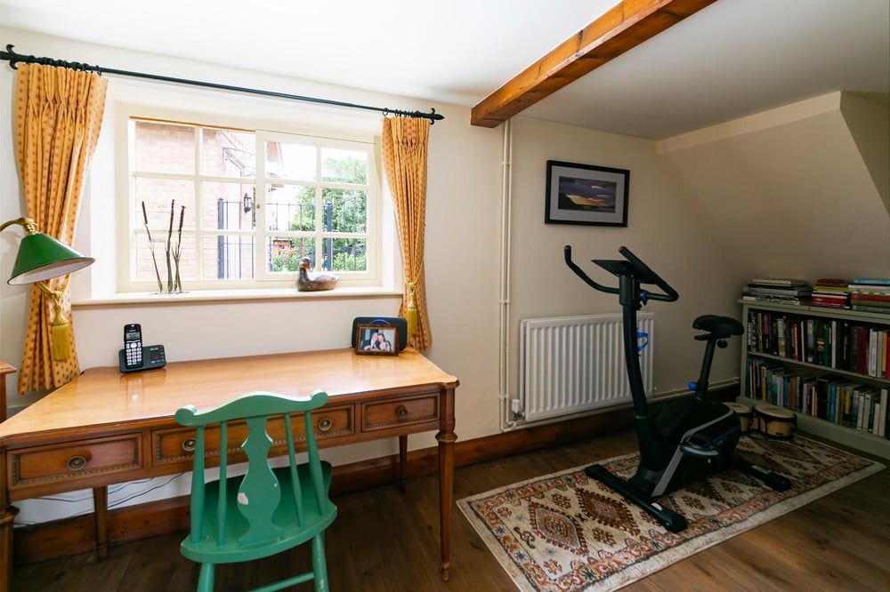 2 Post Office Row, Rawcliffe, Goole