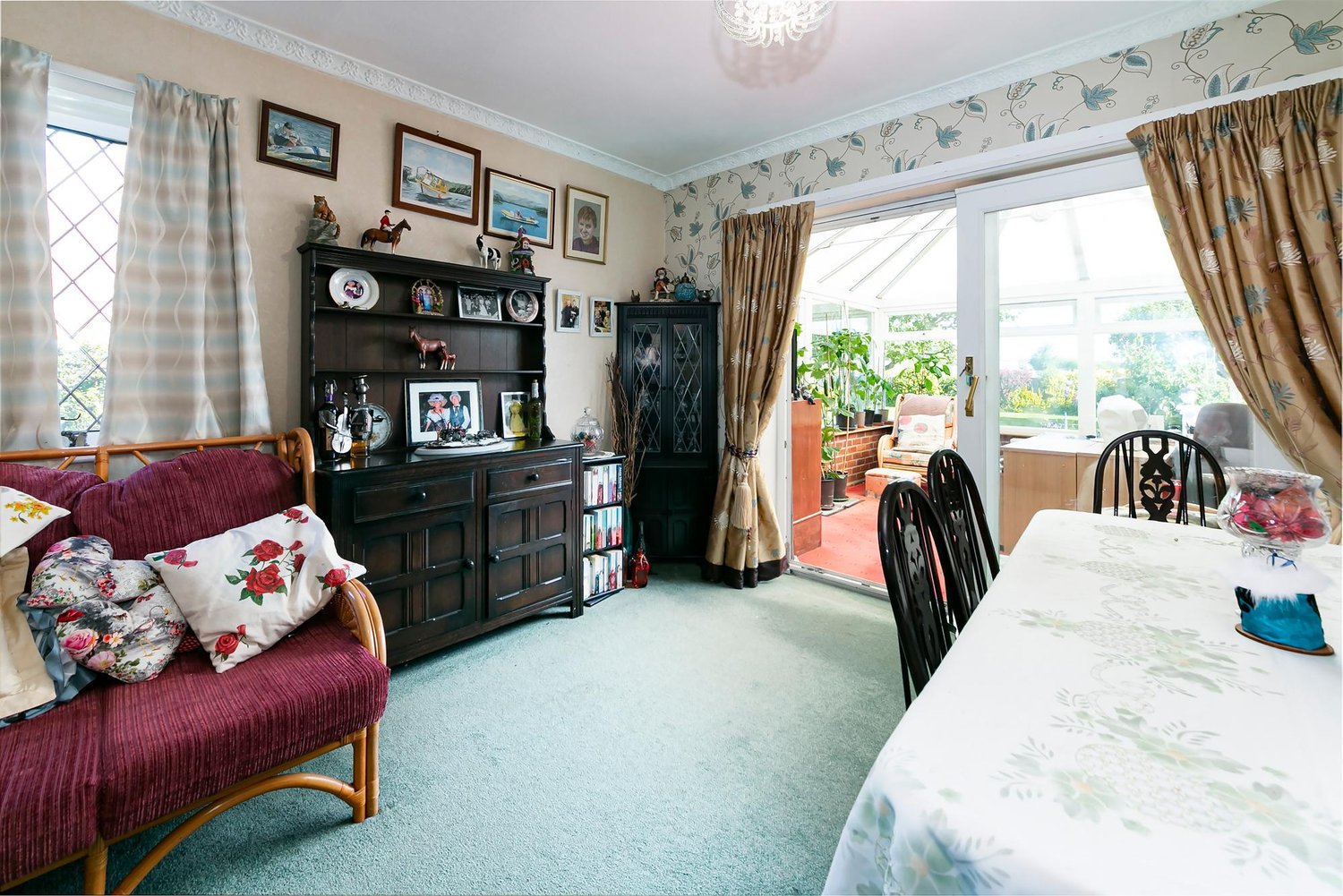 Three Oaks York Road, Elvington, York