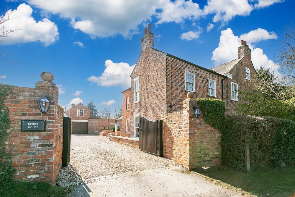 Brook House Main Street, Elvington, York
