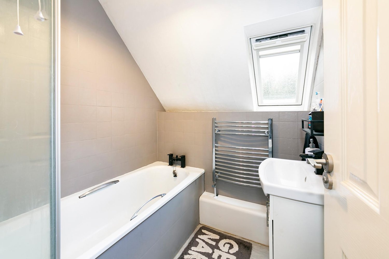 5 Hart Hill Crescent, Full Sutton, York