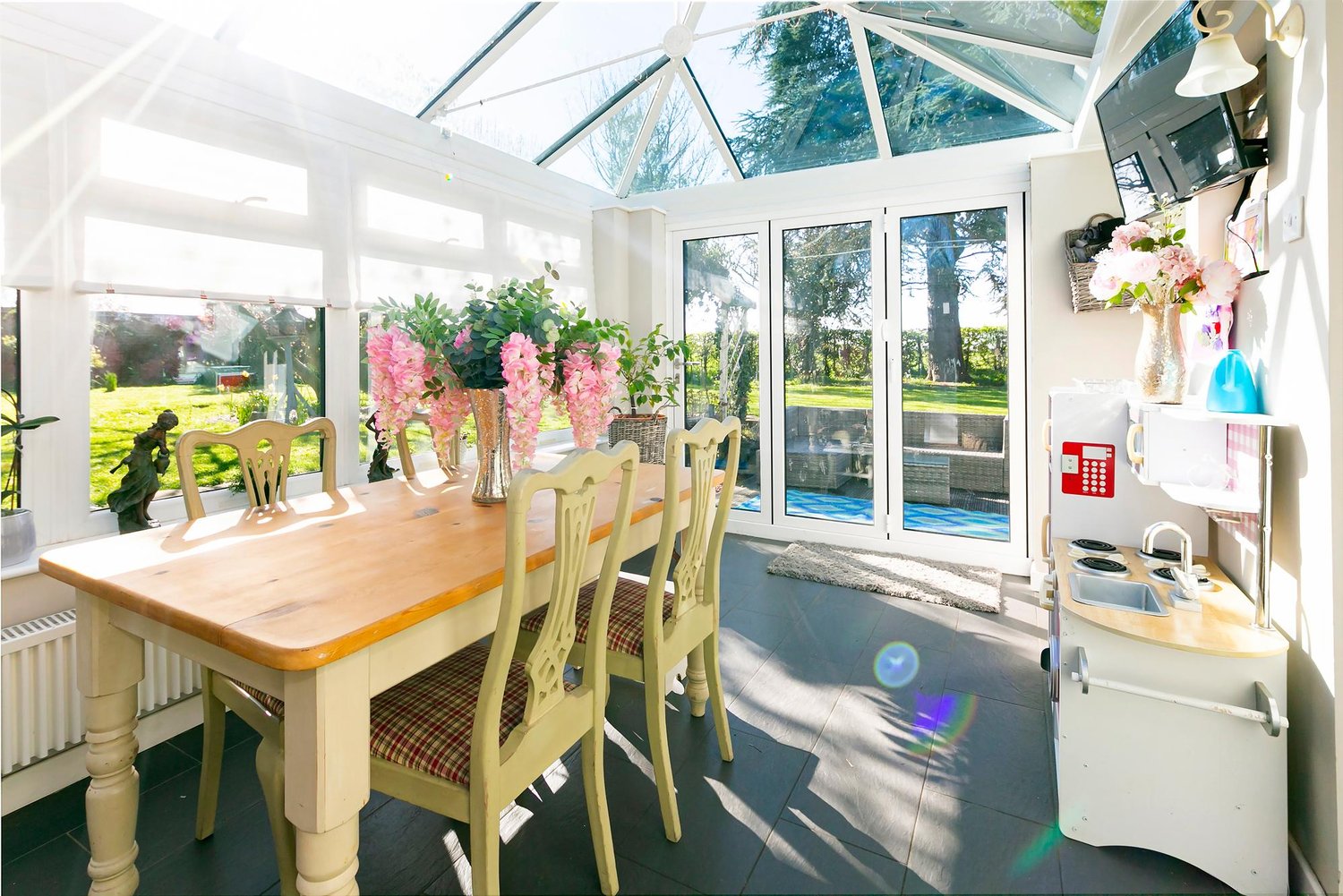 White Lodge Mill Lane, Ellerton, York