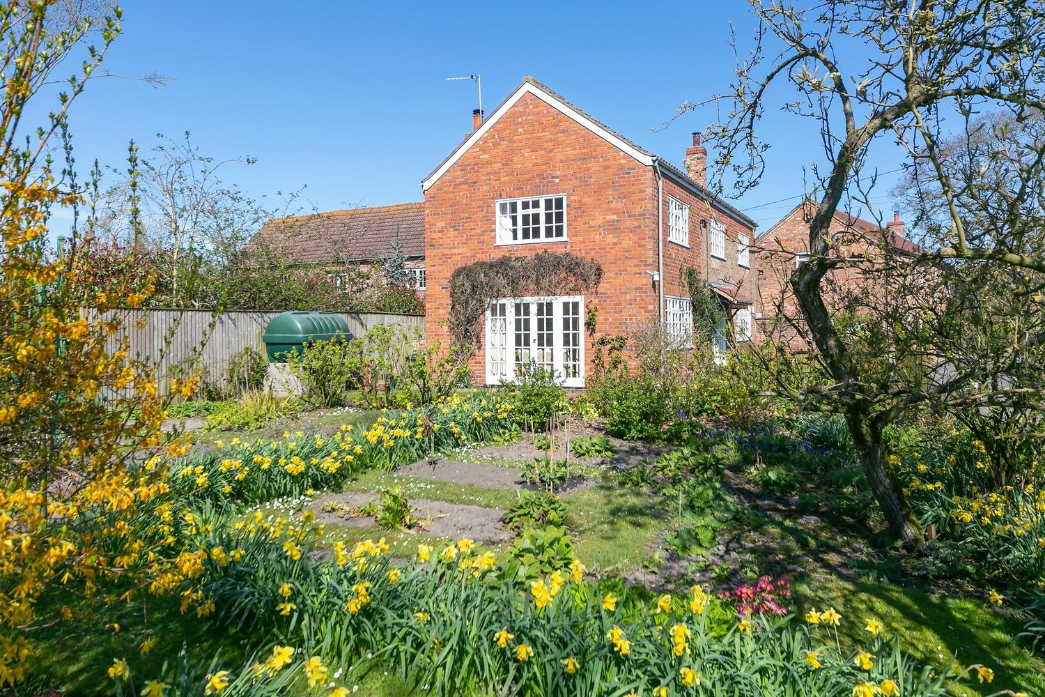 *Moat Farm Cottage  Middle Street, Laytham, York