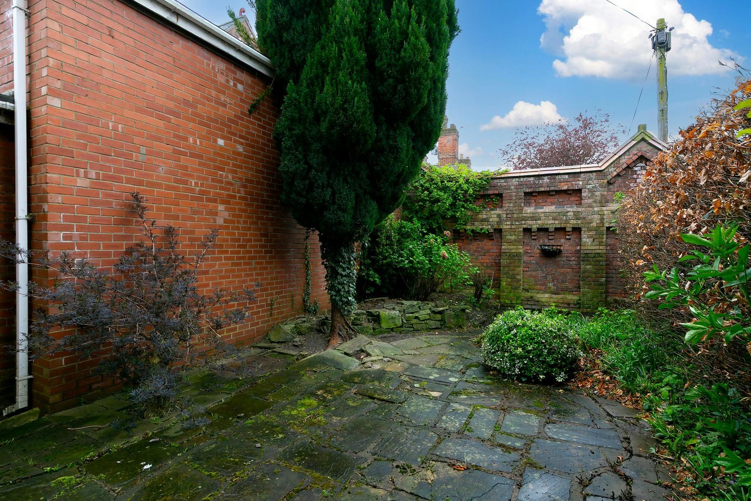 3 Sycamore Place, , York