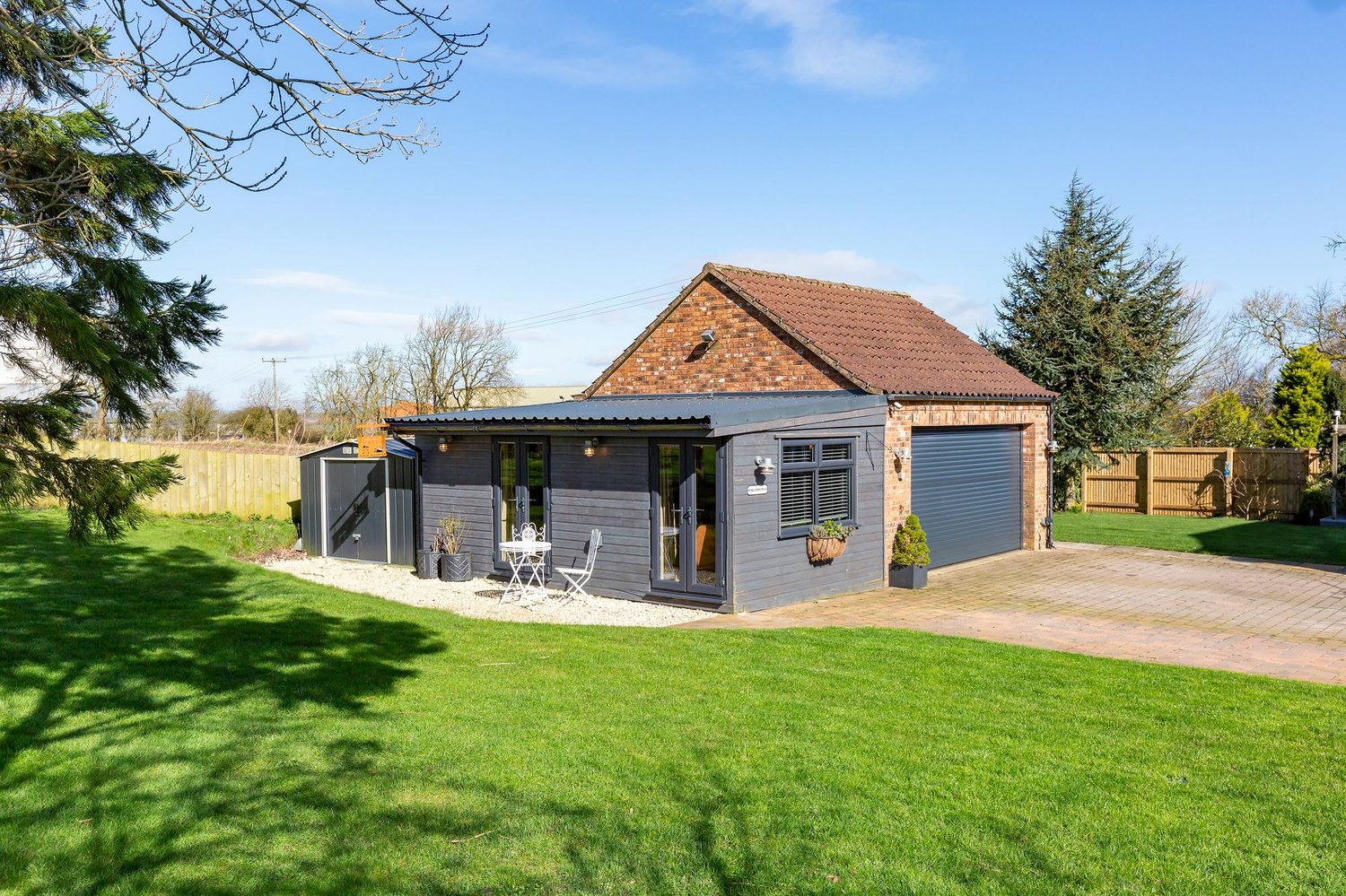 8 Mere Grange, Fridaythorpe, Driffield