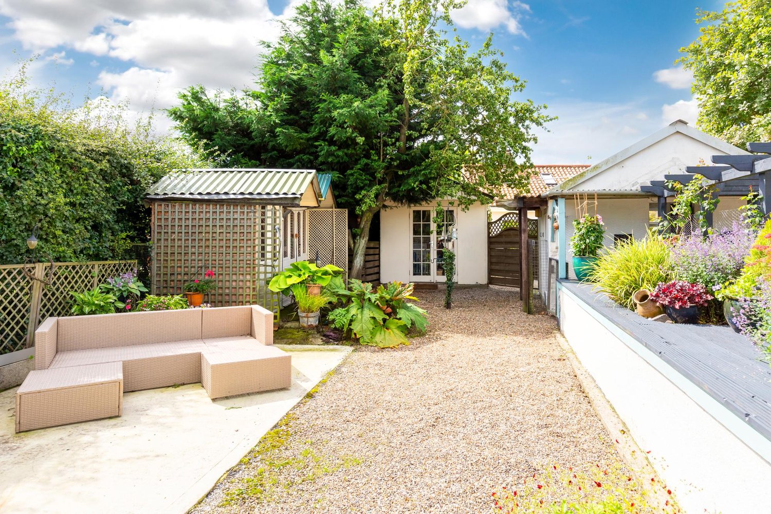 Throstlegate Main Street , Burnby, York