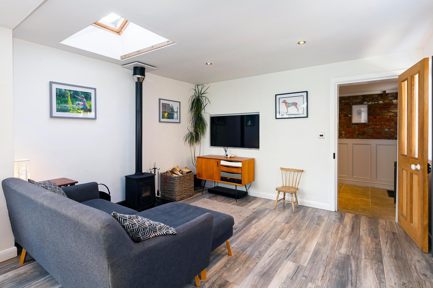 *Gomersal Cottage Main Street, Melbourne, York