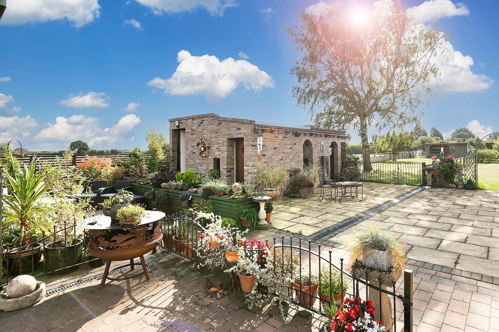 Salhouse ., Highfield, Selby