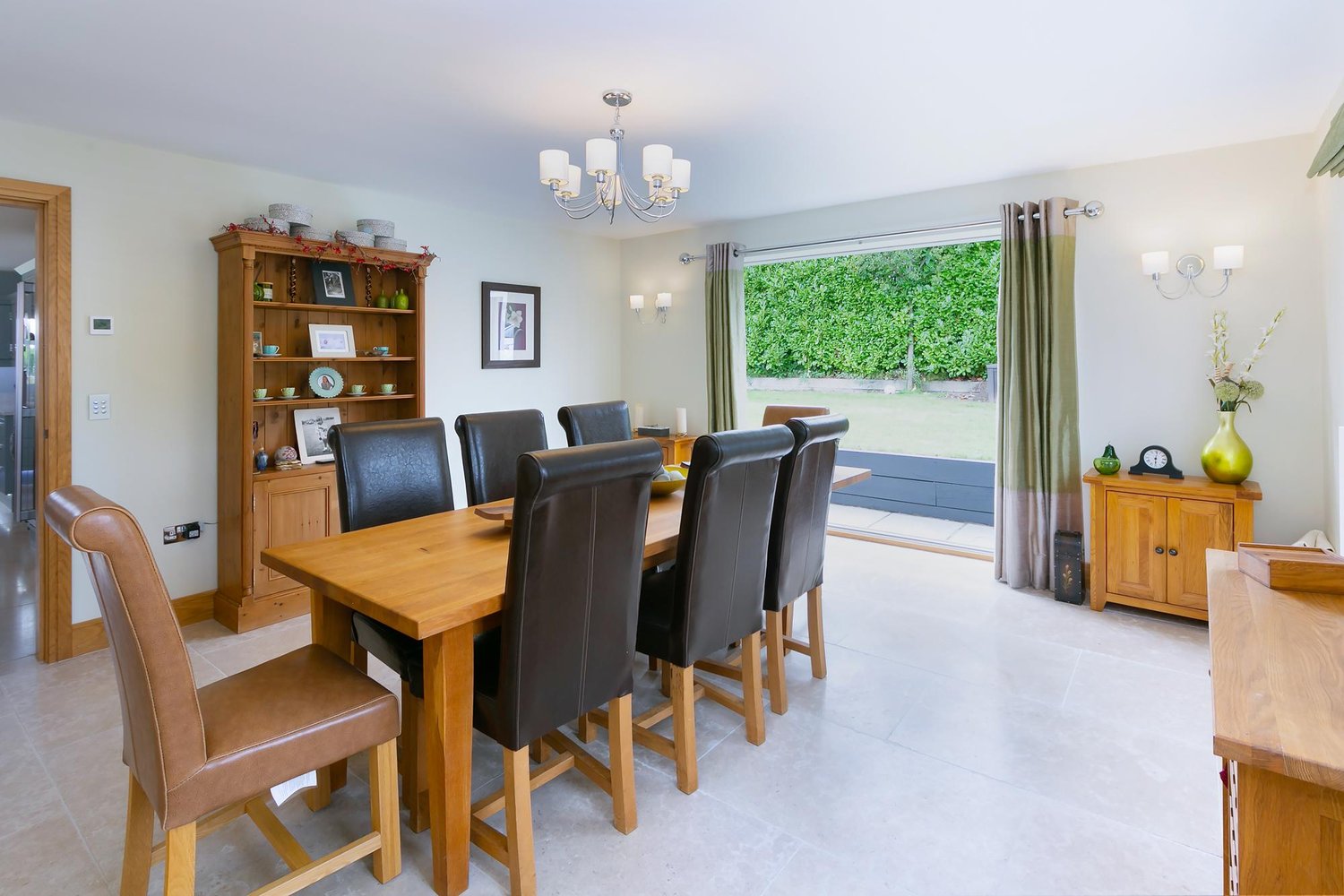 Aimee Main Street, Melbourne, York