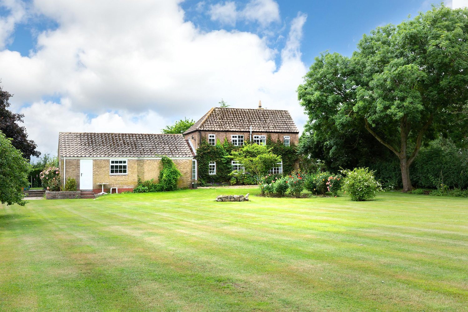 Lilac Cottage Sandholes, Holme-on-spalding-Moor, York